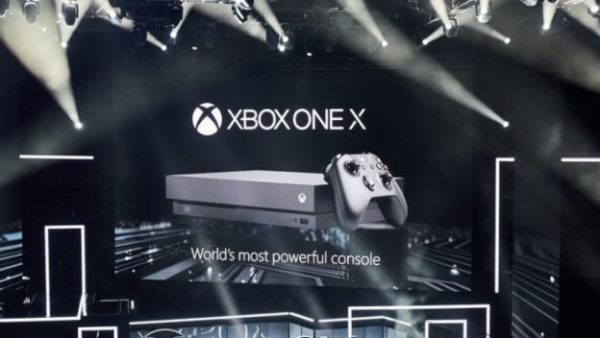 微软最强游戏主机Xbox One X
