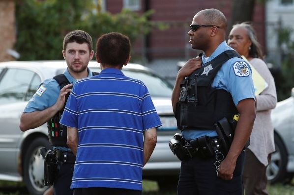 靠演算法预测犯罪，芝加哥警方成功让测试区的枪击案减少39%。