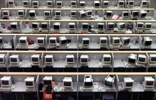 ING荷兰银行宣布「数位转换」计画，砍掉5,800名员工用机器取代