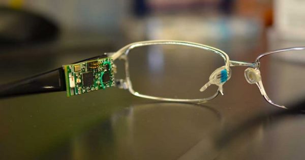 智能眼镜可利用泪水侦测糖尿病状态