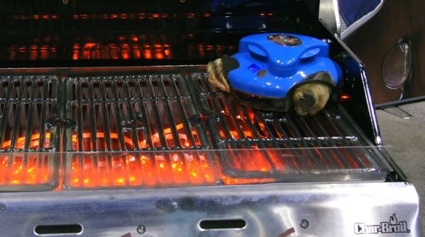 这款「BBQ 扫除神器」可把烤肉架刷得超干净