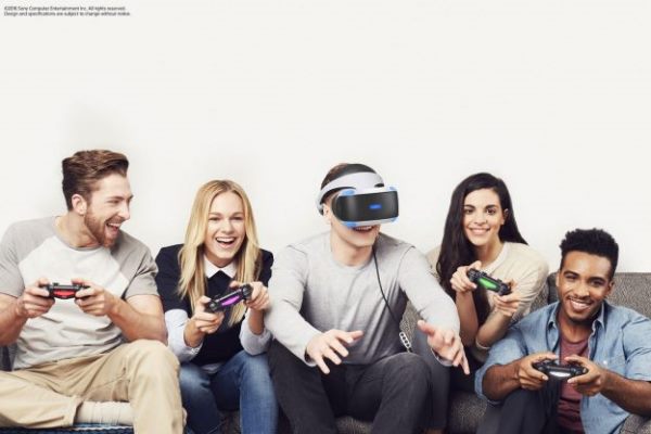 Sony PS VR卖了一百多万台，比HTC Vive和Oculus Rift加起来还多